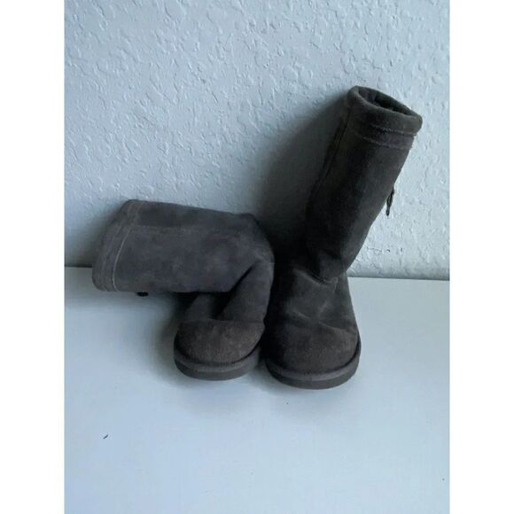 UGG Australia Larynn 1005396K Grey Suede Boots Girls Sz 5 Women’s 7 - Picture 2 of 10